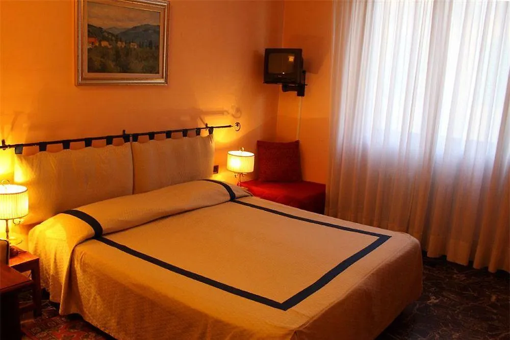 Residenza Cantagalli Florence 2*,  Italy
