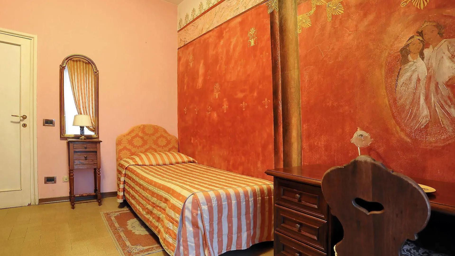 Residenza Cantagalli Florence 2*,  Italy